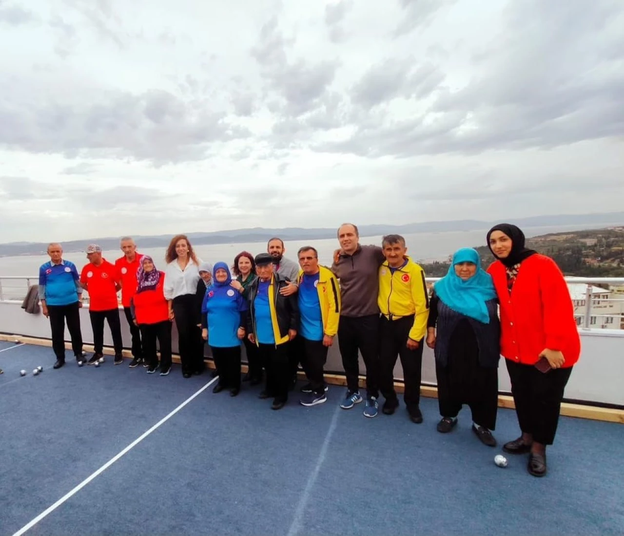 Huzurevleri turnuvada yarıştı kazanan dostluk oldu