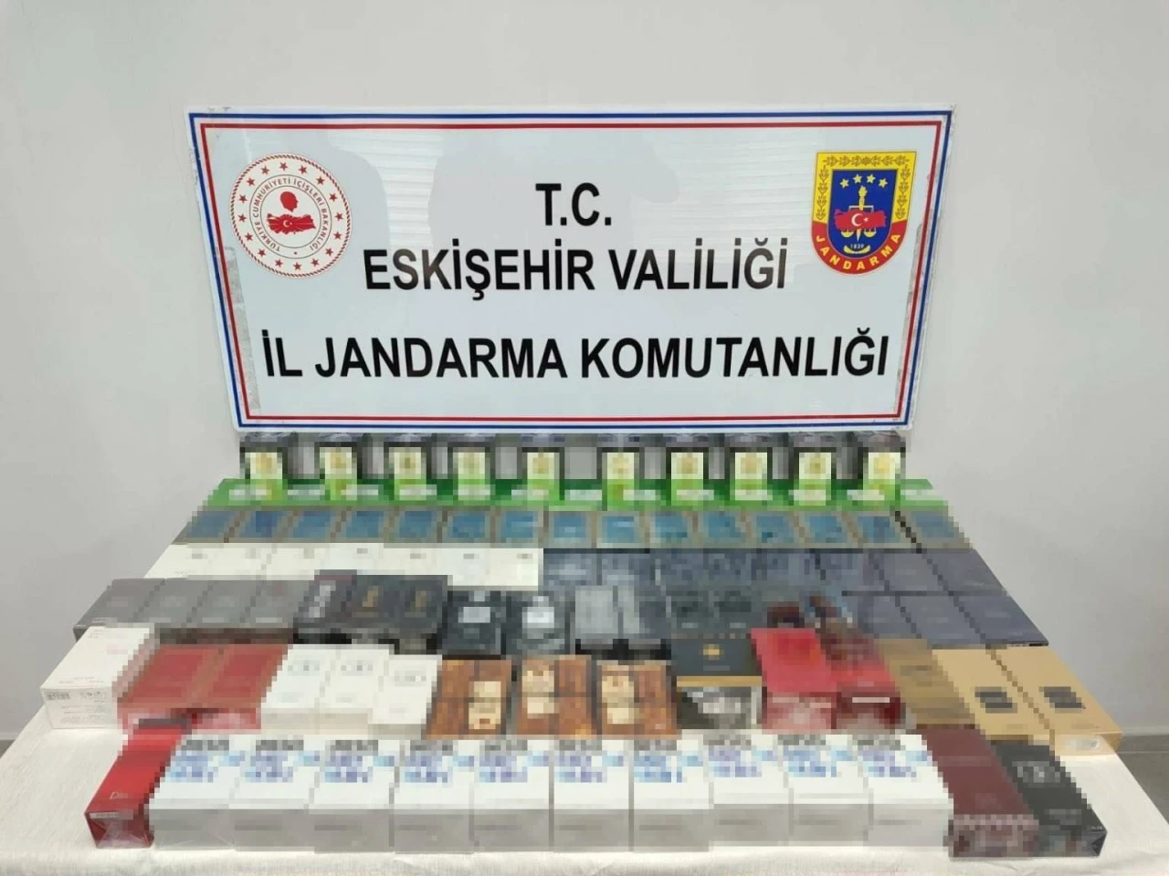Marka Parfüm Diye Sahte Ürün Satıyorlardı: Operasyonla Ortaya Çıktı