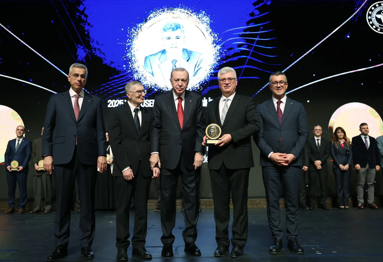 Cumhurbaşkanı Erdoğan: “Küresel Ölçekte Sağlık Hizmeti Veren Ülkeyiz”