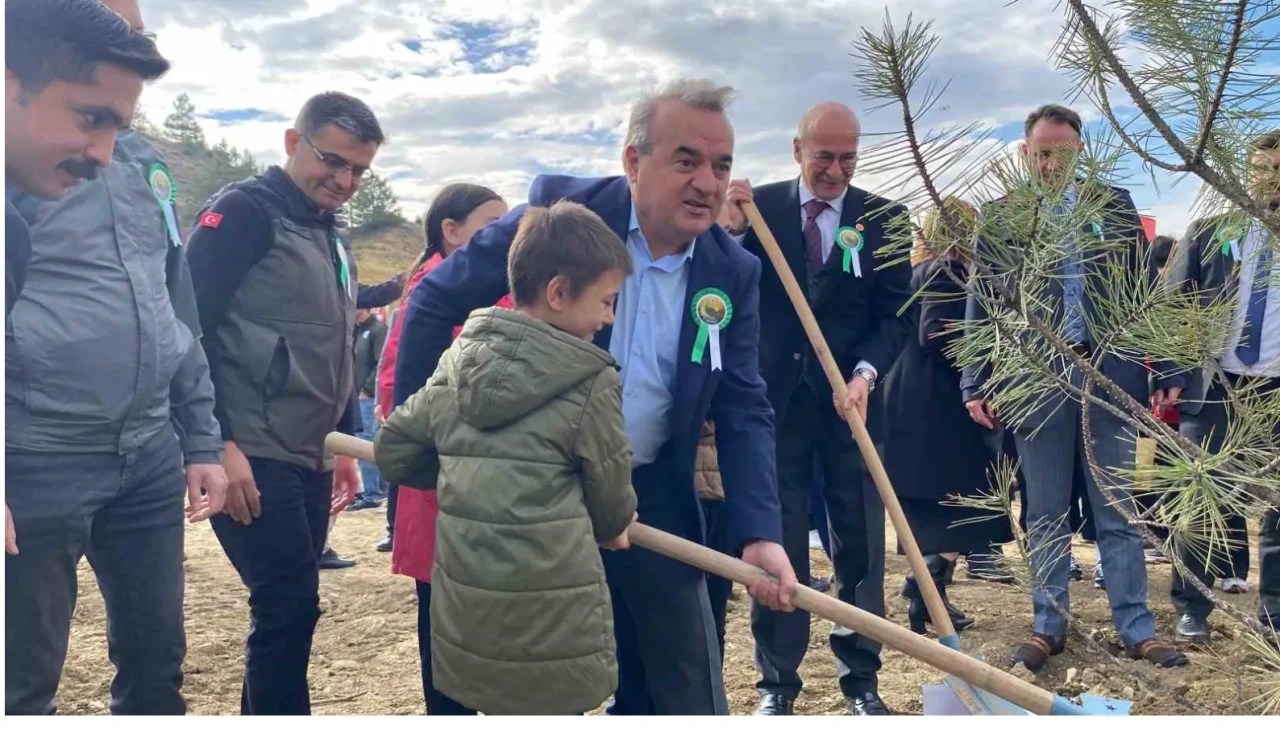 Bozüyük’te Yeşil Vatanın Yeni Fertleri Toprakla Buluştu