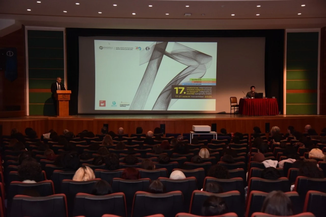 Anadolu Üniversitesi'nde 17. Uluslararası Anadolu Kaligrafi ve Tipografi Etkinliği" başladı
