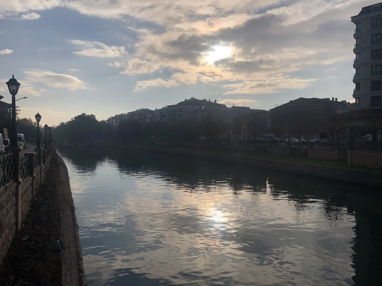 Eskişehir’de Güneş ve Porsuk Çayı Kartpostallık Görüntü Sundu