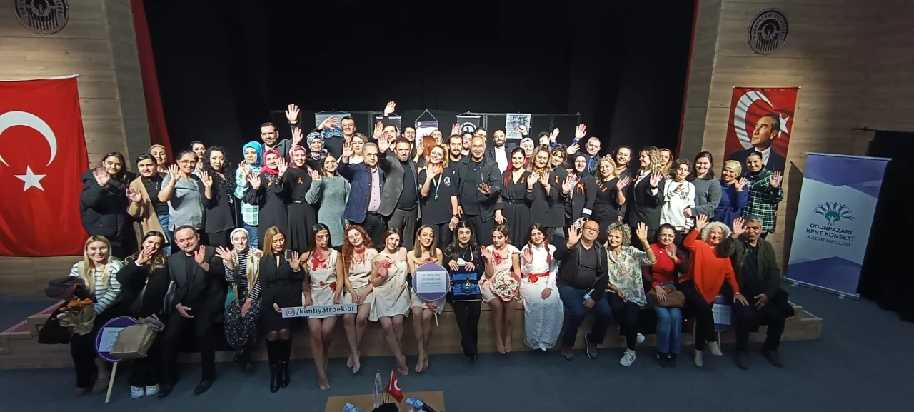 “Kim Konuştu?” Oyunu Odunpazarı’nda 28. Kez Sahnelendi