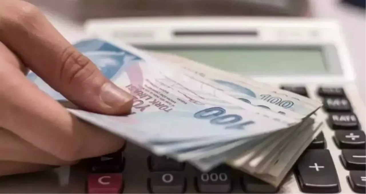 Memur ve memur emeklisi 2026 Ocak maaş zammı yüzde kaç olacak? TÜİK 4 aylık memur enflasyon farkı ne kadar oldu?