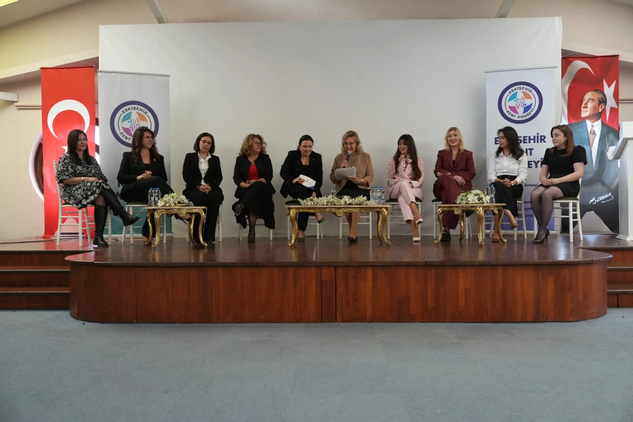 Başarı Hikâyeleri Bu Panelde Buluştu: “Kadın Mücadelesinin Kalbi Aynı Yerde Atıyor”