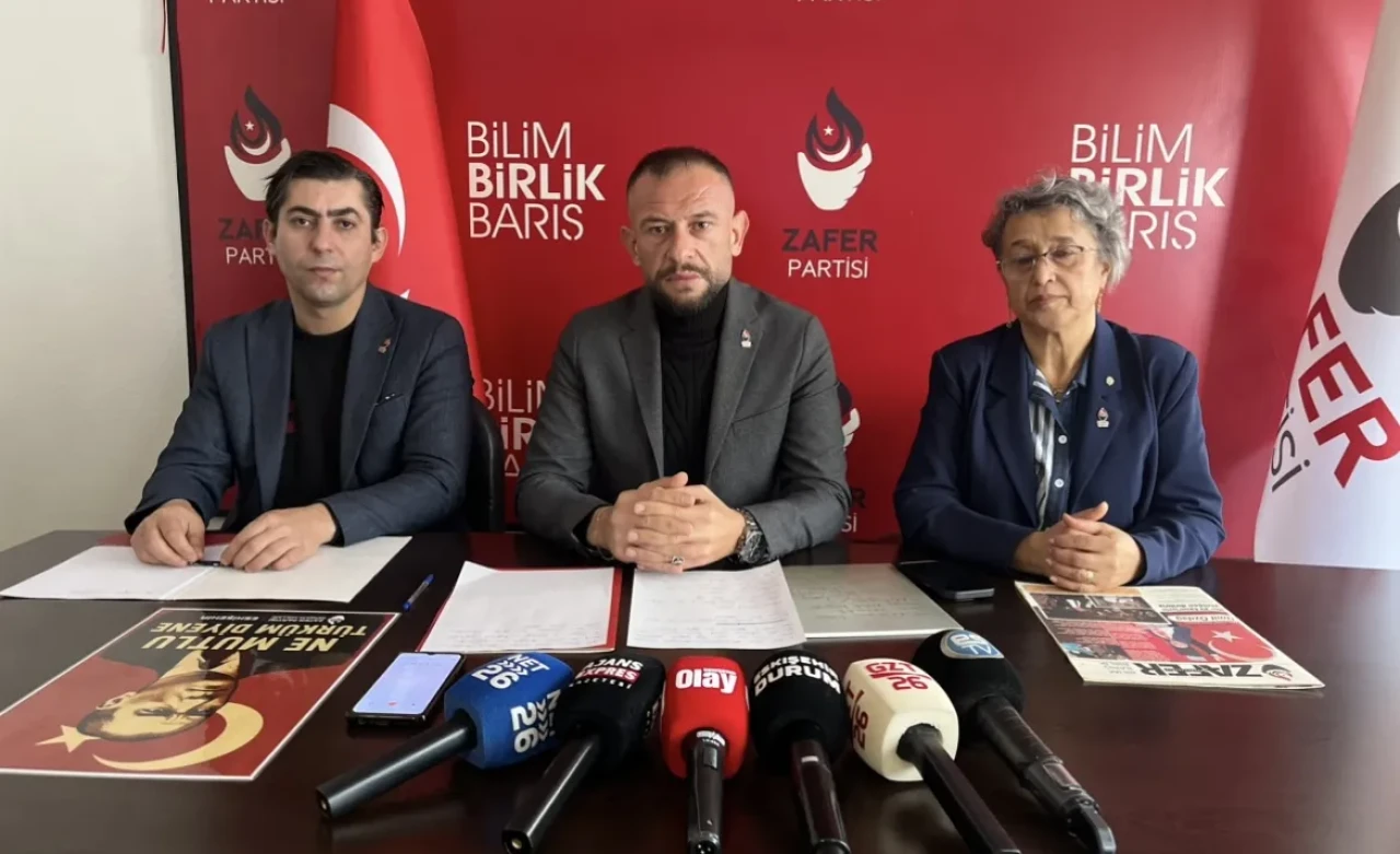 Hasan Demir: “İtibardan Tasarruf Olmaz Diyenler, Milletin Hayatından Tasarruf Ediyor”