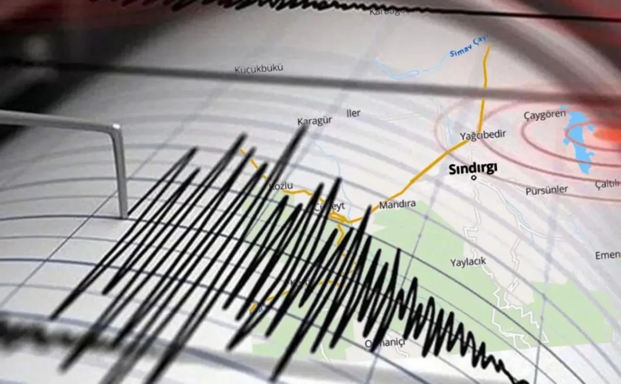 Ege Denizi’nde gece yarısı 4.8 büyüklüğünde deprem