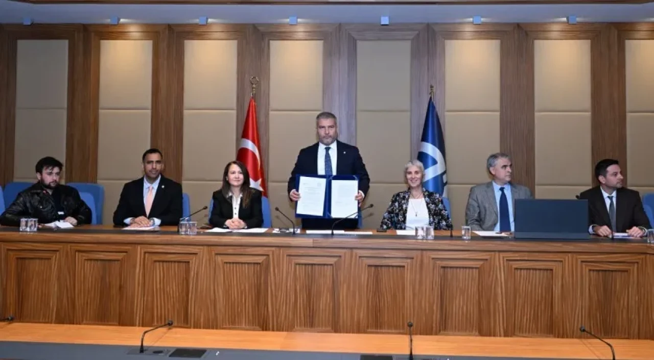 Anadolu Üniversitesi ve AIOA akademik iş birliği protokolü imzaladı