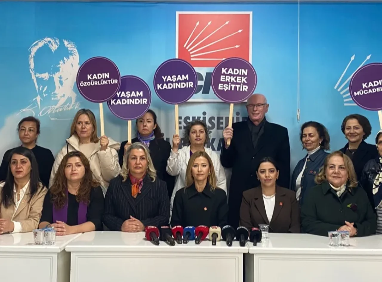 CHP Eskişehir İl Kadın Kolları’ndan 25 Kasım Açıklaması: “Kadına Yönelik Şiddette Türkiye Birinci Sırada”