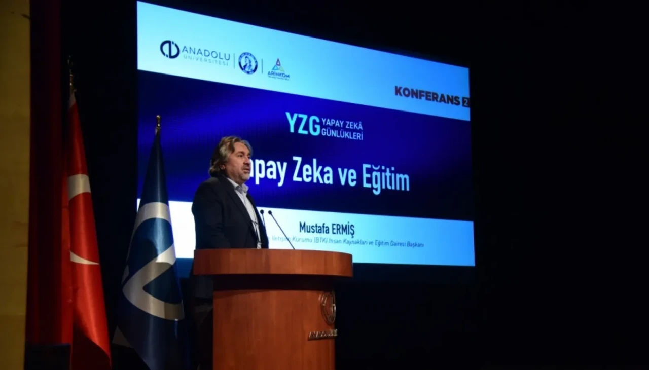 Yapay Zekâ Günlükleri Kapsamında Eğitimde Yapay Zekâ Masaya Yatırıldı