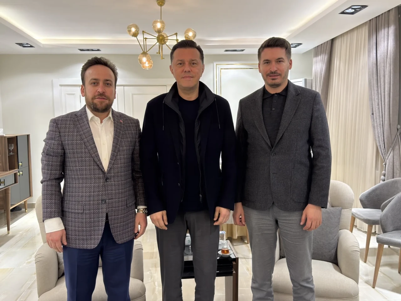 Milletvekili Nebi Hatipoğlu Yeni İlçe Başkanlarıyla Buluştu