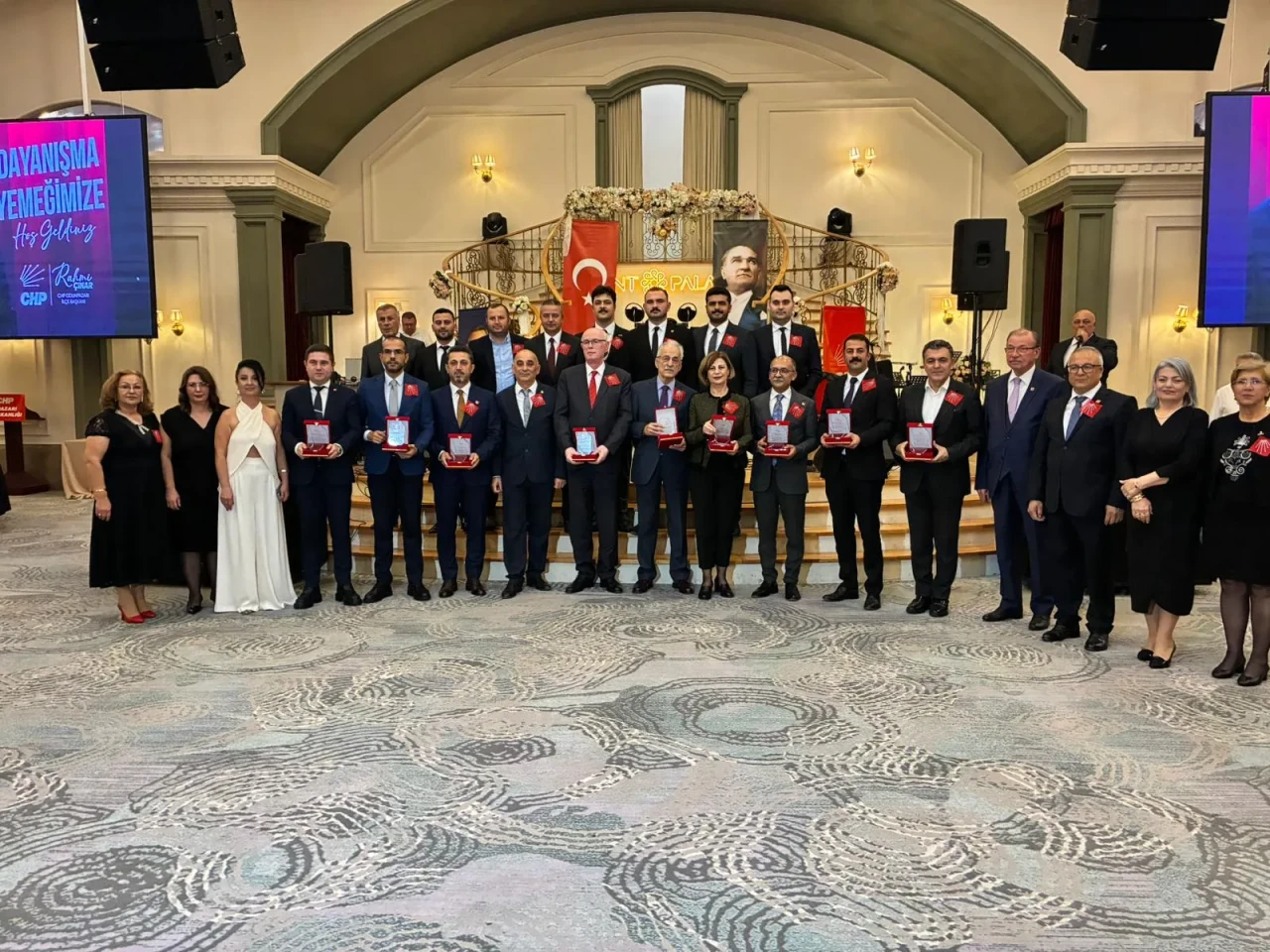 İlçe Başkanı Rahmi Çınar: “Hiçbir karanlık Cumhuriyet’in ışığını söndüremez”