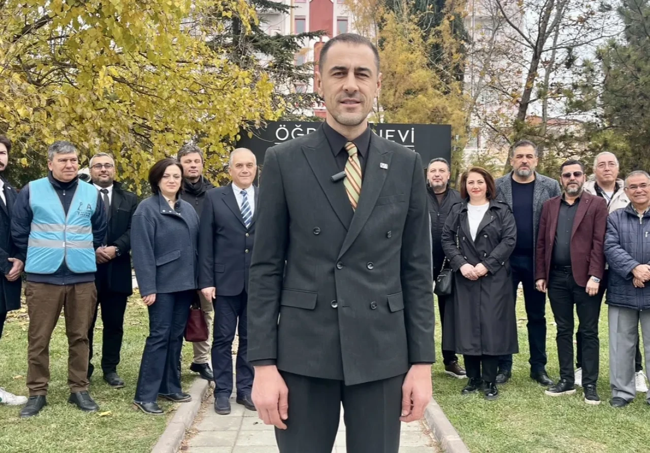 Ölce: “Öğretmenlerimiz mutsuz, borç içinde ve motivasyonsuz”