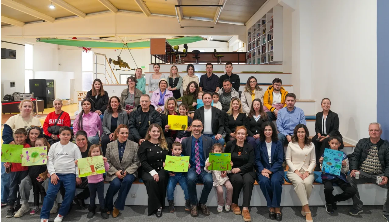 Tepebaşı Belediyesi, Çocuk Hakları Günü Etkinliği Düzenledi