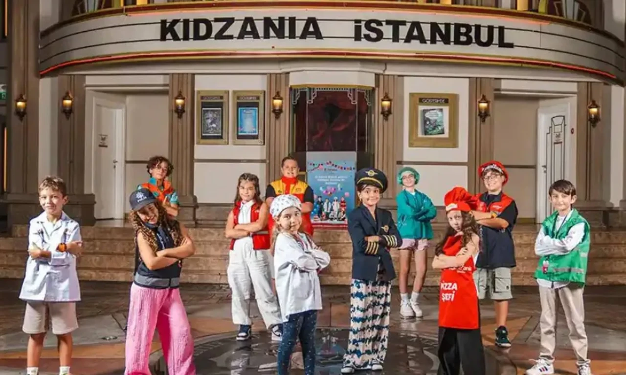 Öğretmenler Günü'nde öğretmen çocuklarına KidZania bedava mı? KidZania 24 Kasım'da ücretsiz mi?