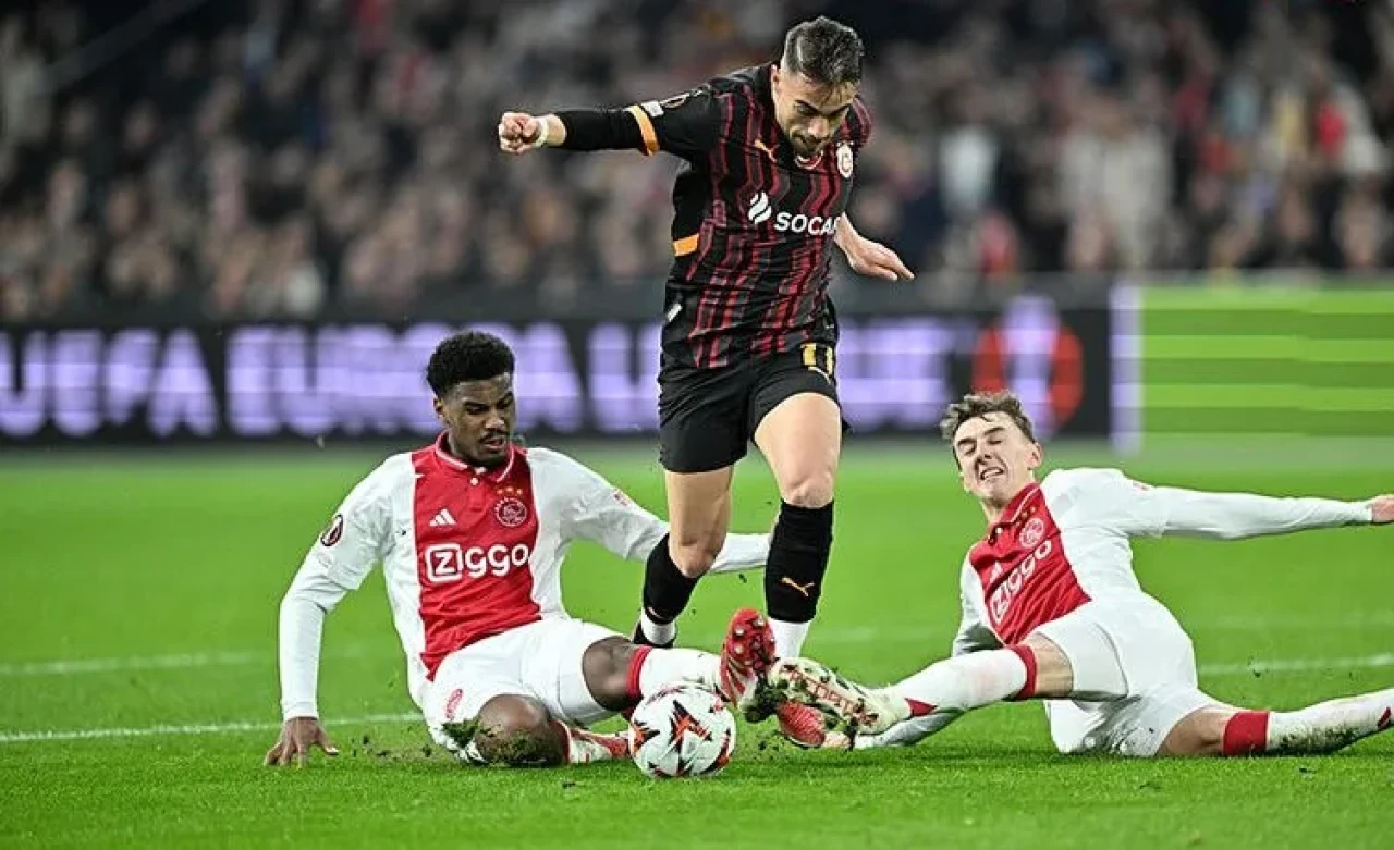 Yunus Akgün sakat mı, Ajax maçında yok mu?