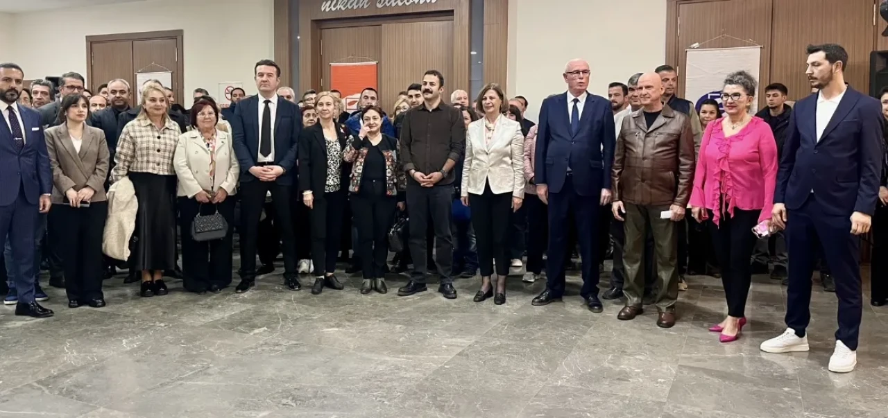 Atatürk’ün izinde 90 eserlik büyük sergi açıldı