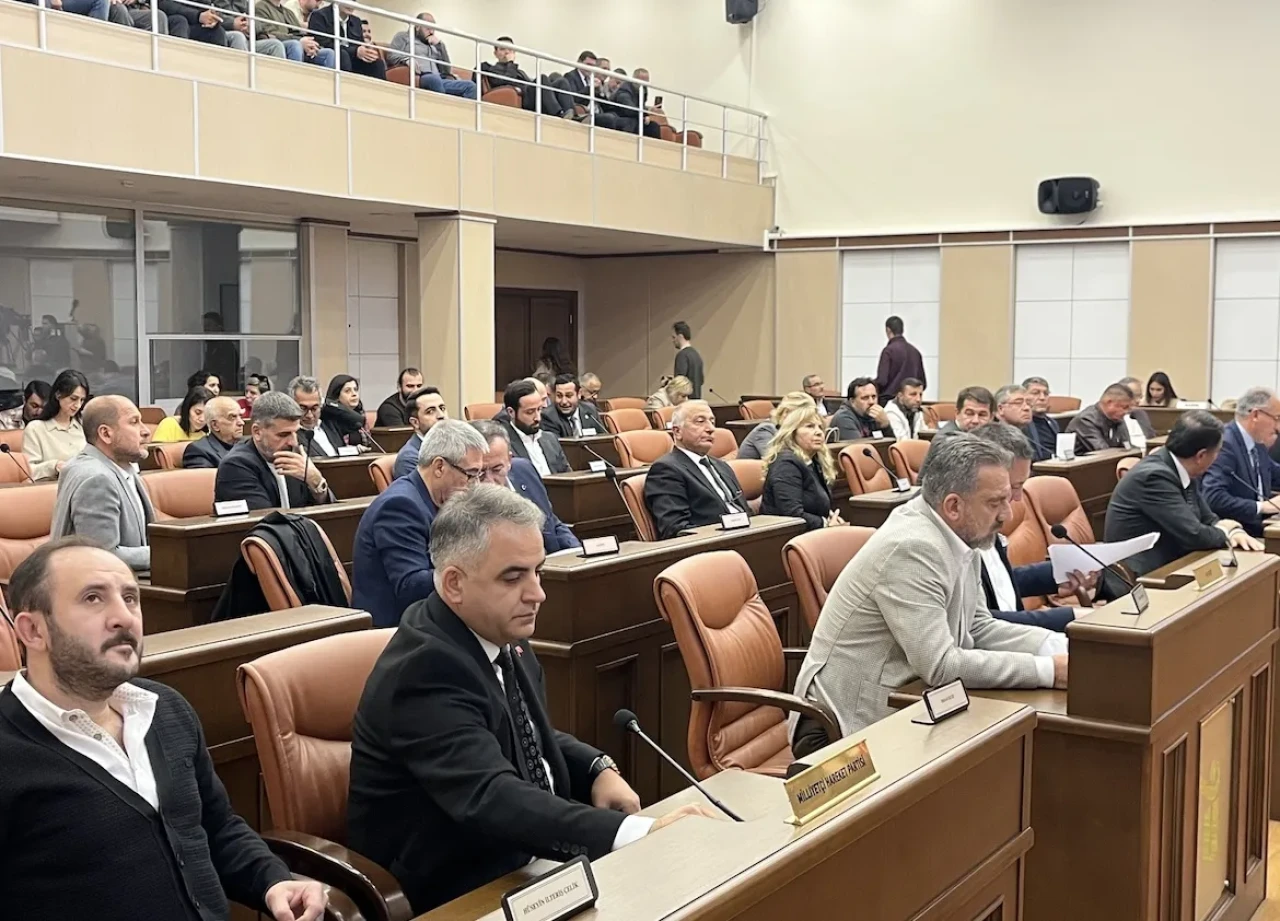 MHP’li Kuzu: “Kent Lokantası çevresindeki esnaf mağdur, sosyal belediyecilik böyle olmaz”