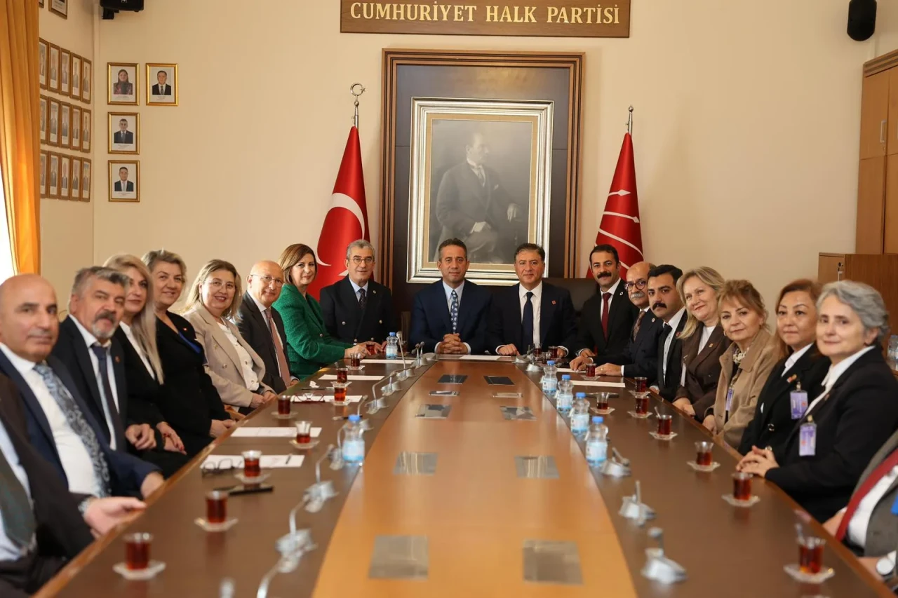 CHP Eskişehir heyetinden Ankara’da yoğun mesai: Özgür Özel ile kapsamlı değerlendirme