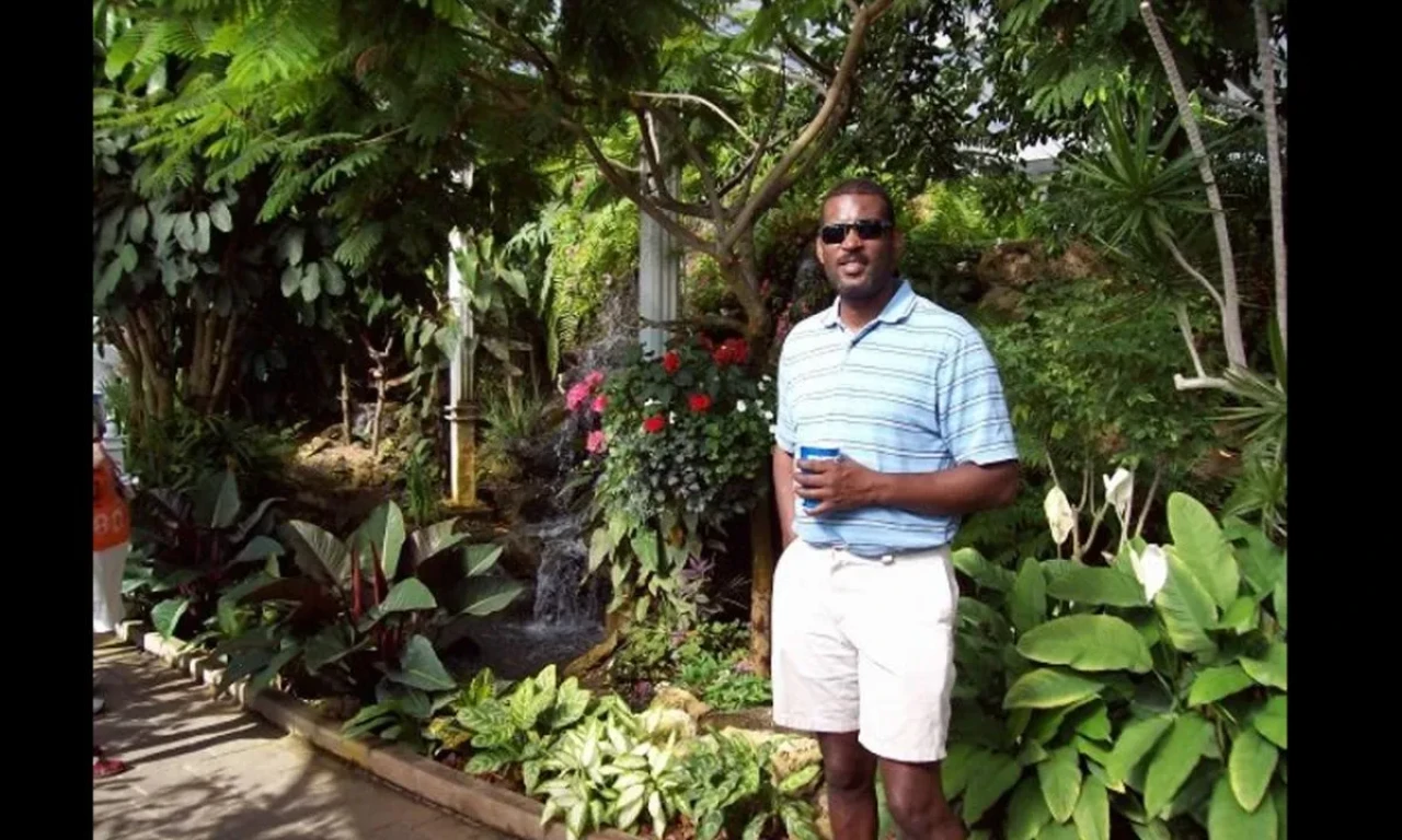 La Andersan kimdir, Nereli, Kaç Yaşında?