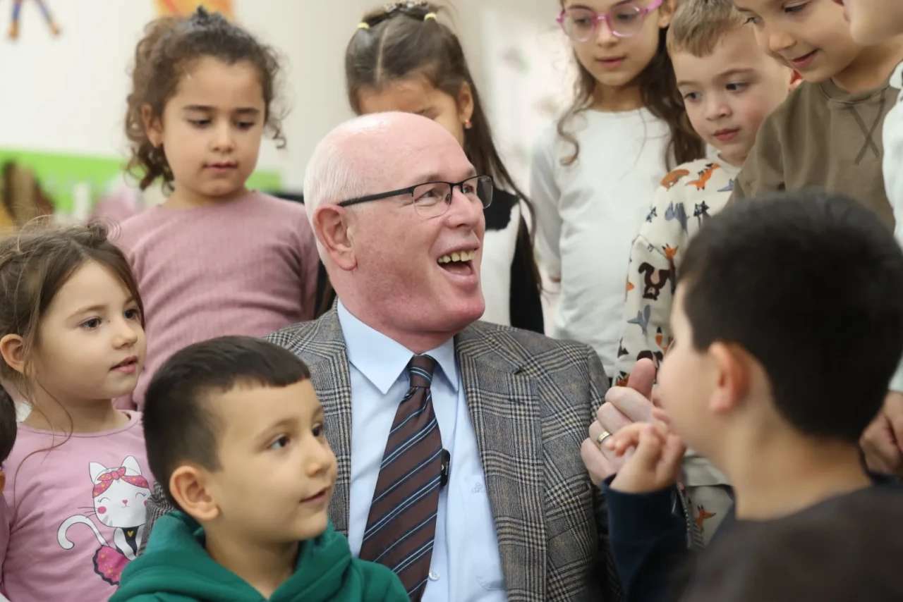 Başkan Kurt, Dünya Çocuk Hakları Günü’nü Miniklerle Kutladı