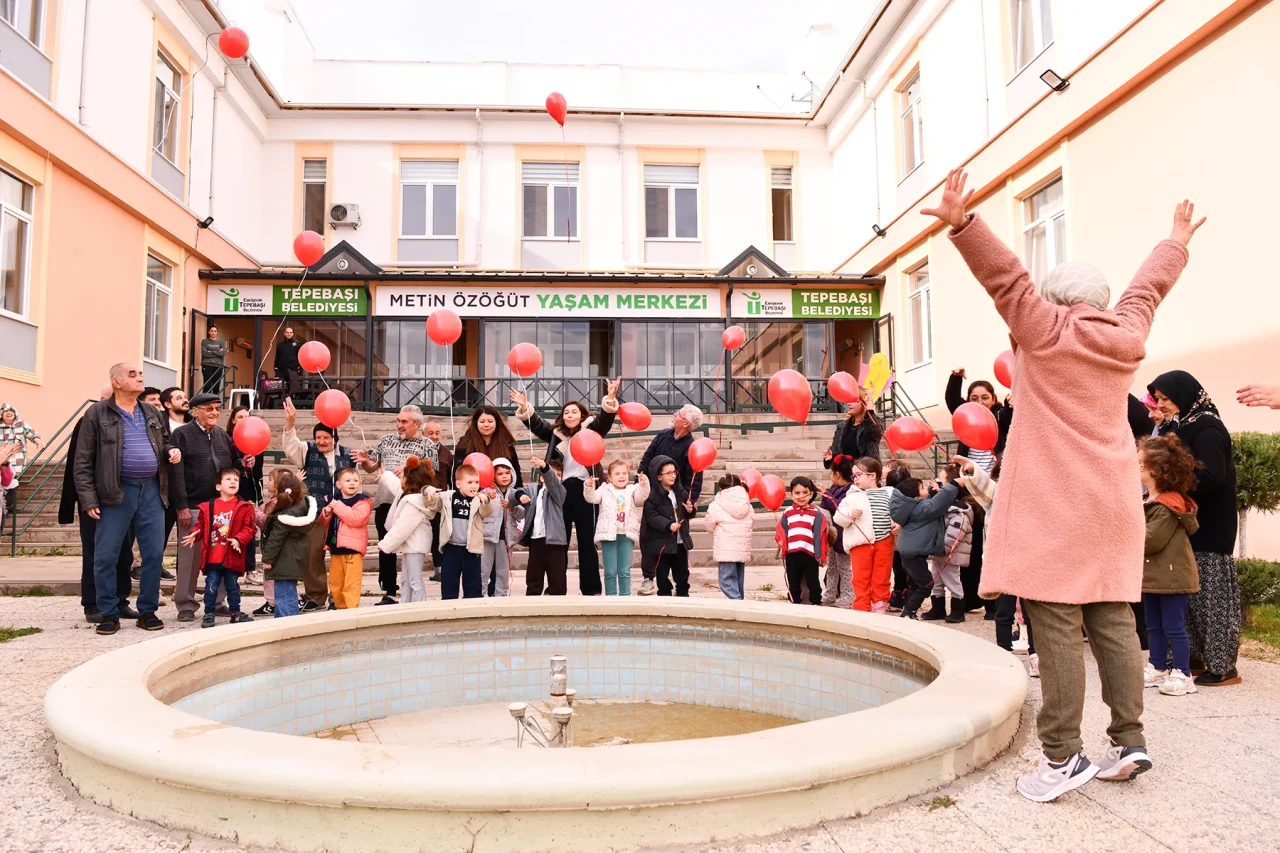 Miniklerden Çocuk Hakları Günü mesajı: “Haklarımız gökyüzü kadar özgür!”