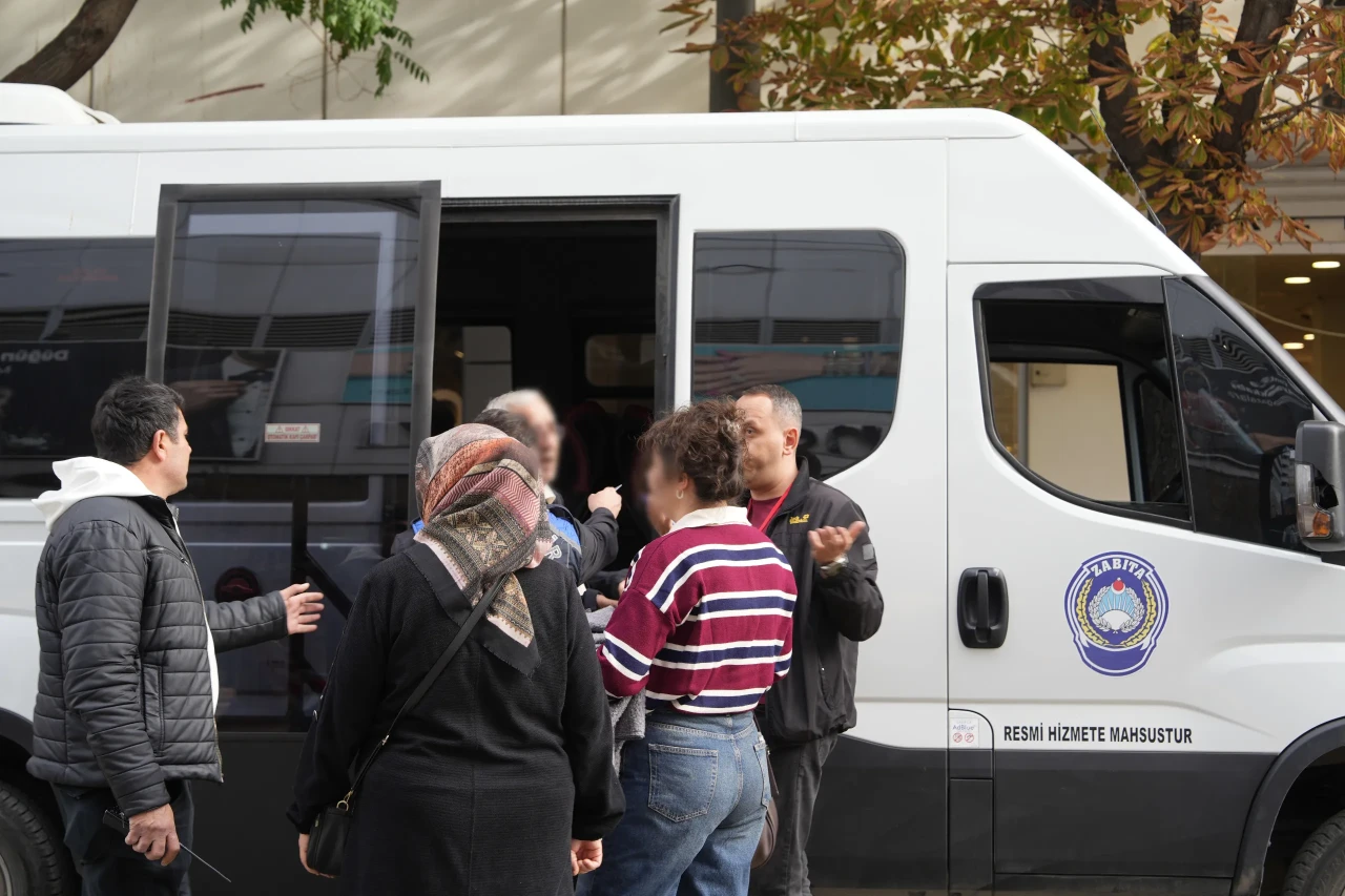 Eskişehir’de yere izmarit atanlara 2.953 TL ceza! 1.158 kişiye toplam 3,4 milyon TL ceza kesildi