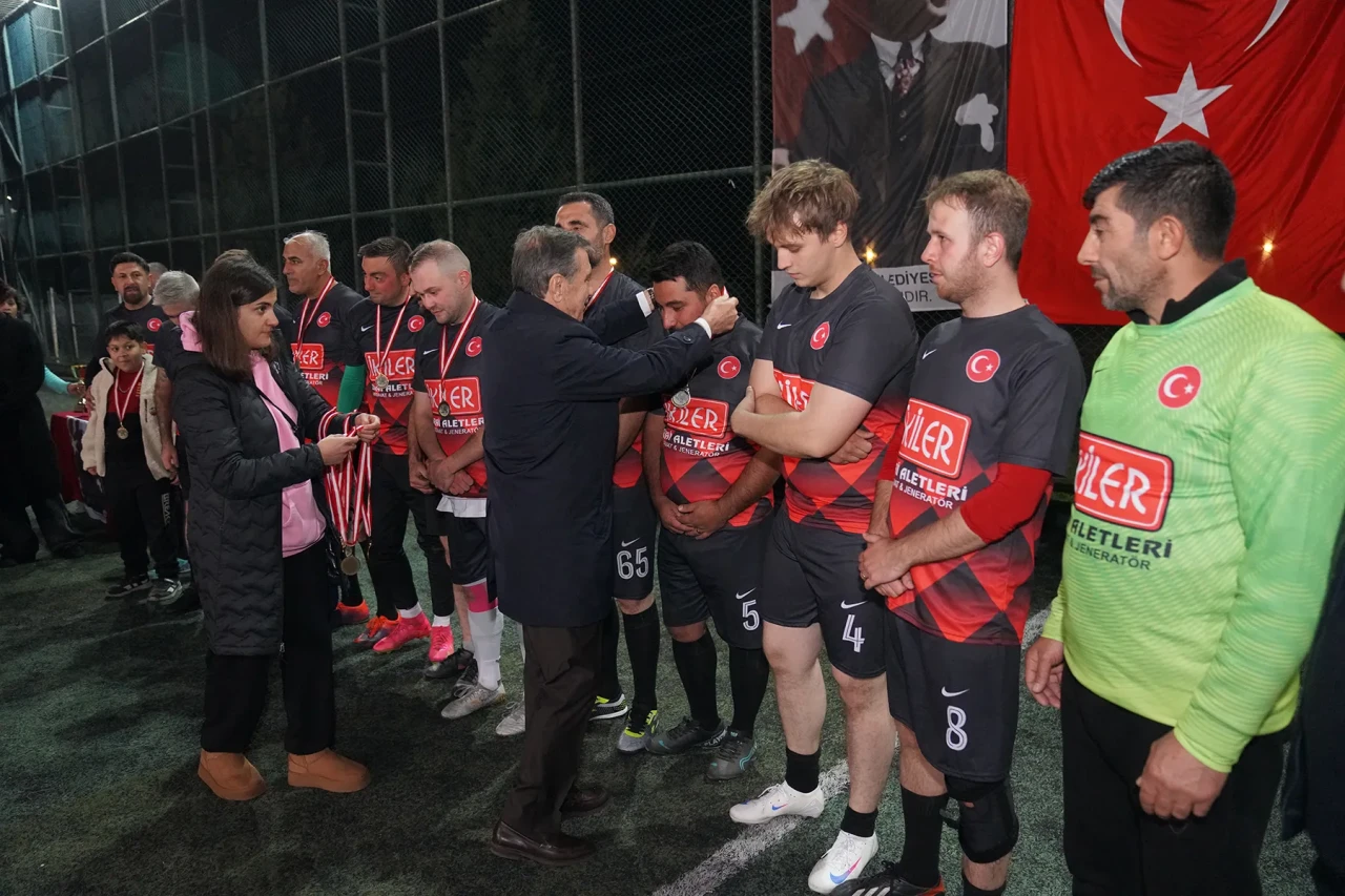 Cumhuriyet Kupası’nın Kazananı Park Bahçeler Müdürlüğü Oldu