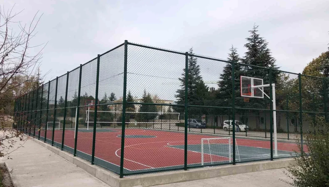 Eskişehir’de 30 okul bahçesi spor sahalarıyla yenileniyor