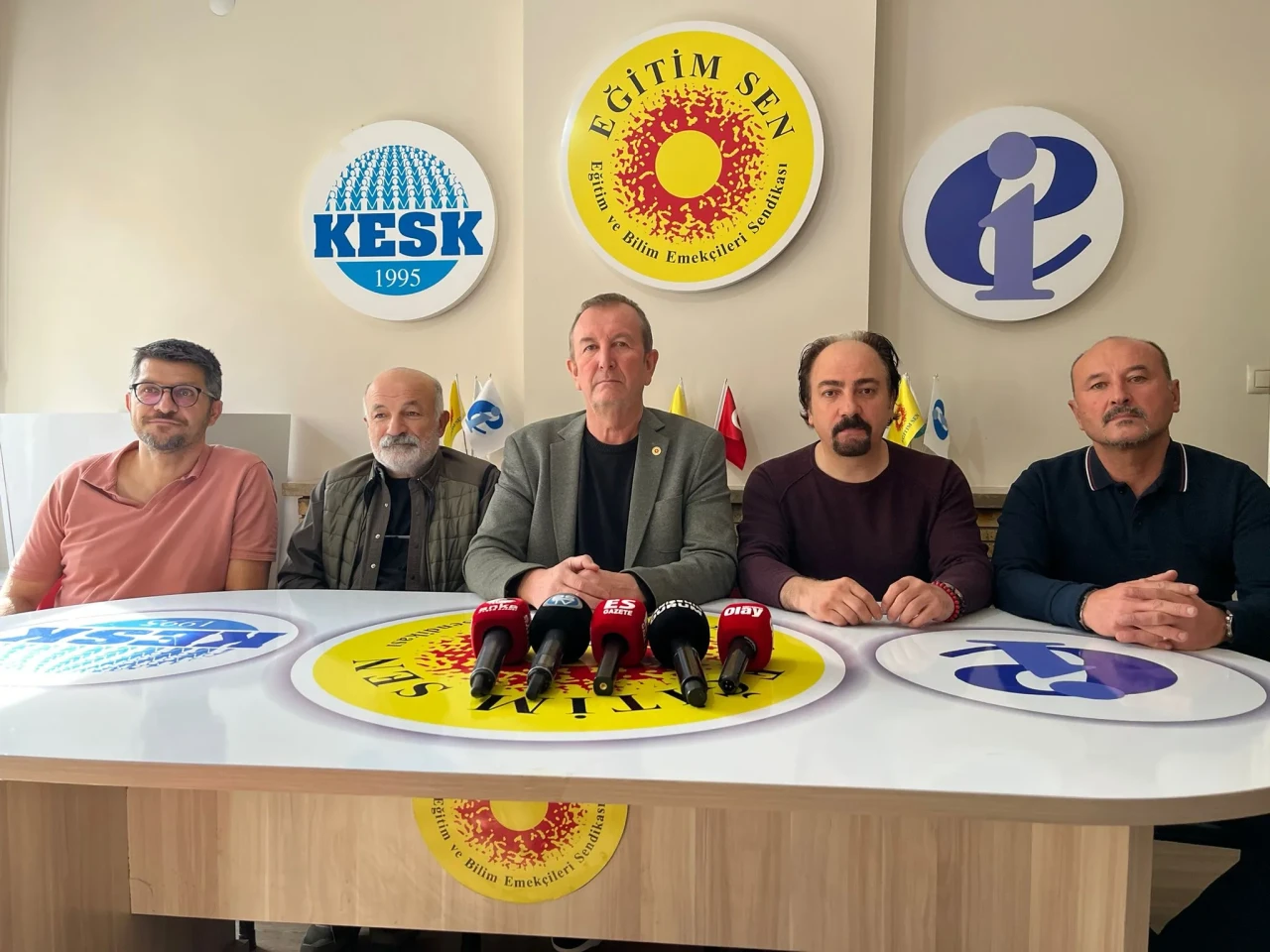 MEB Akademisi’ne Tepki: Öğretmen Adayına 12 Ay Konaklama Yükü!