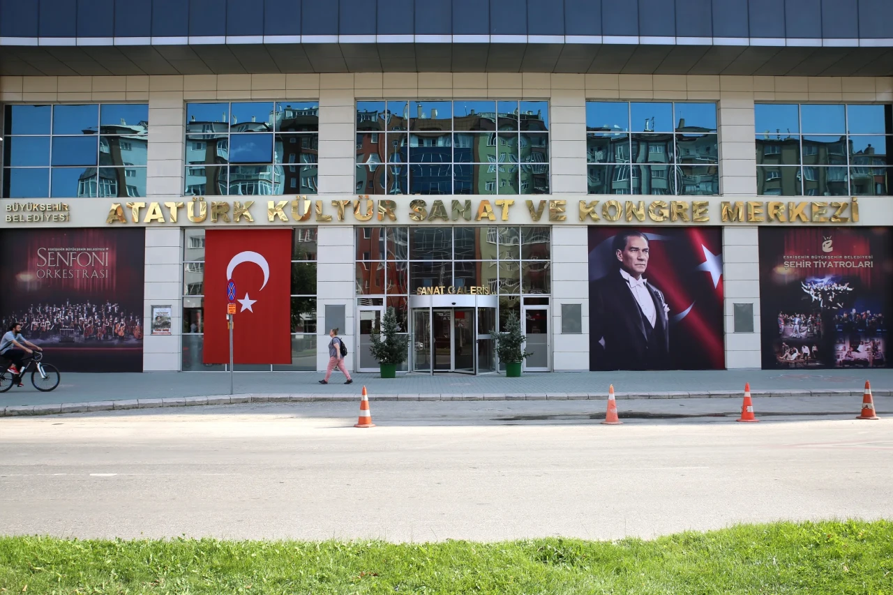 Doğanın yeniden doğuşu Eskişehir’de sergileniyor