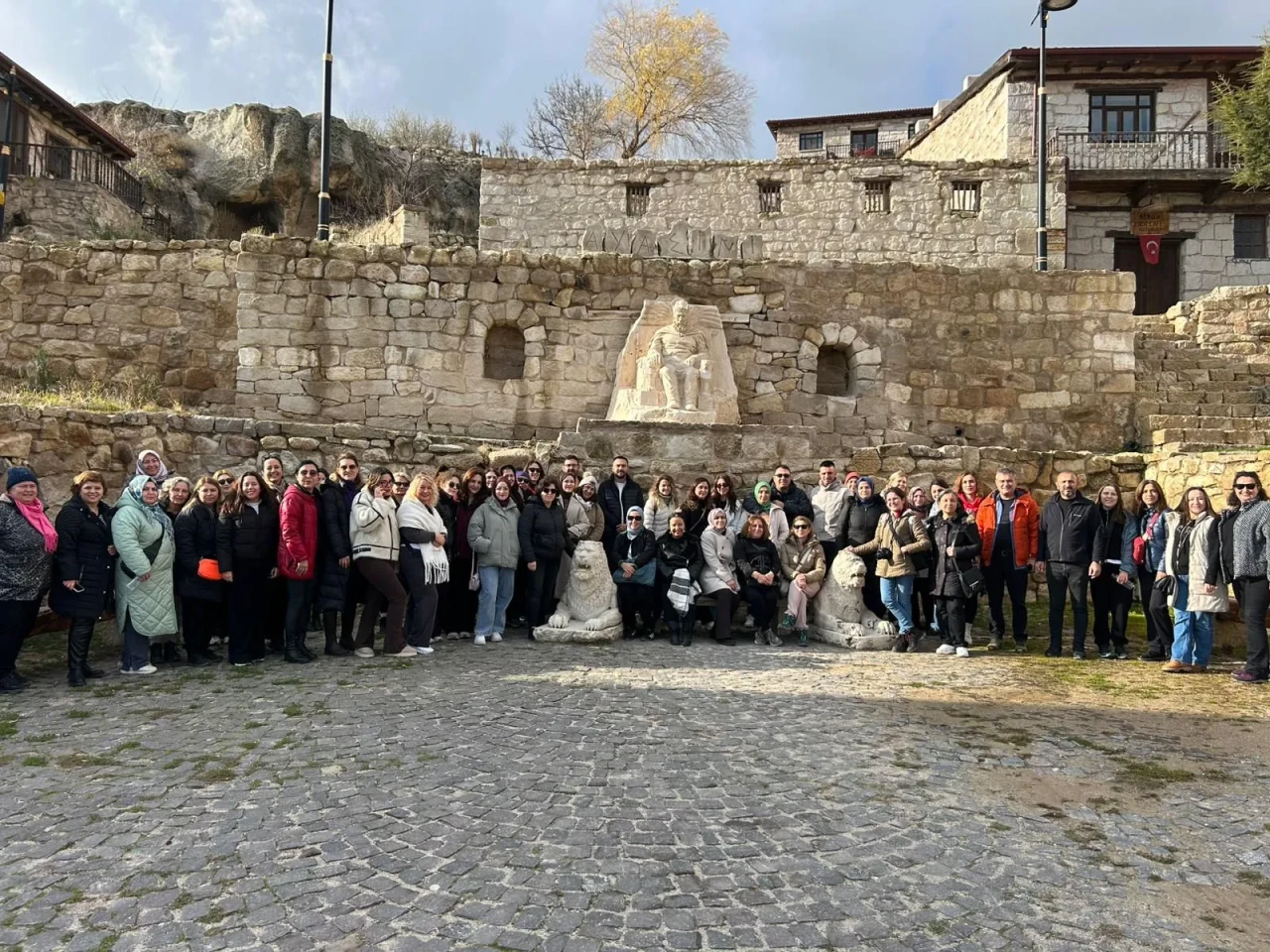 Sağlık Çalışanlarına Tiyatro ve Frig Turu ile Motivasyon Desteği