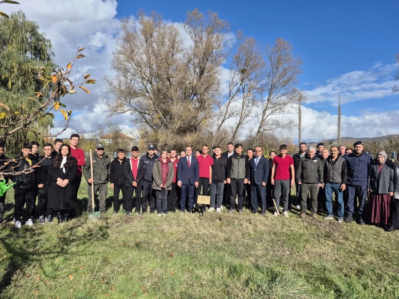Bilecik’te vefat eden Merve öğretmen anısına fidan dikildi