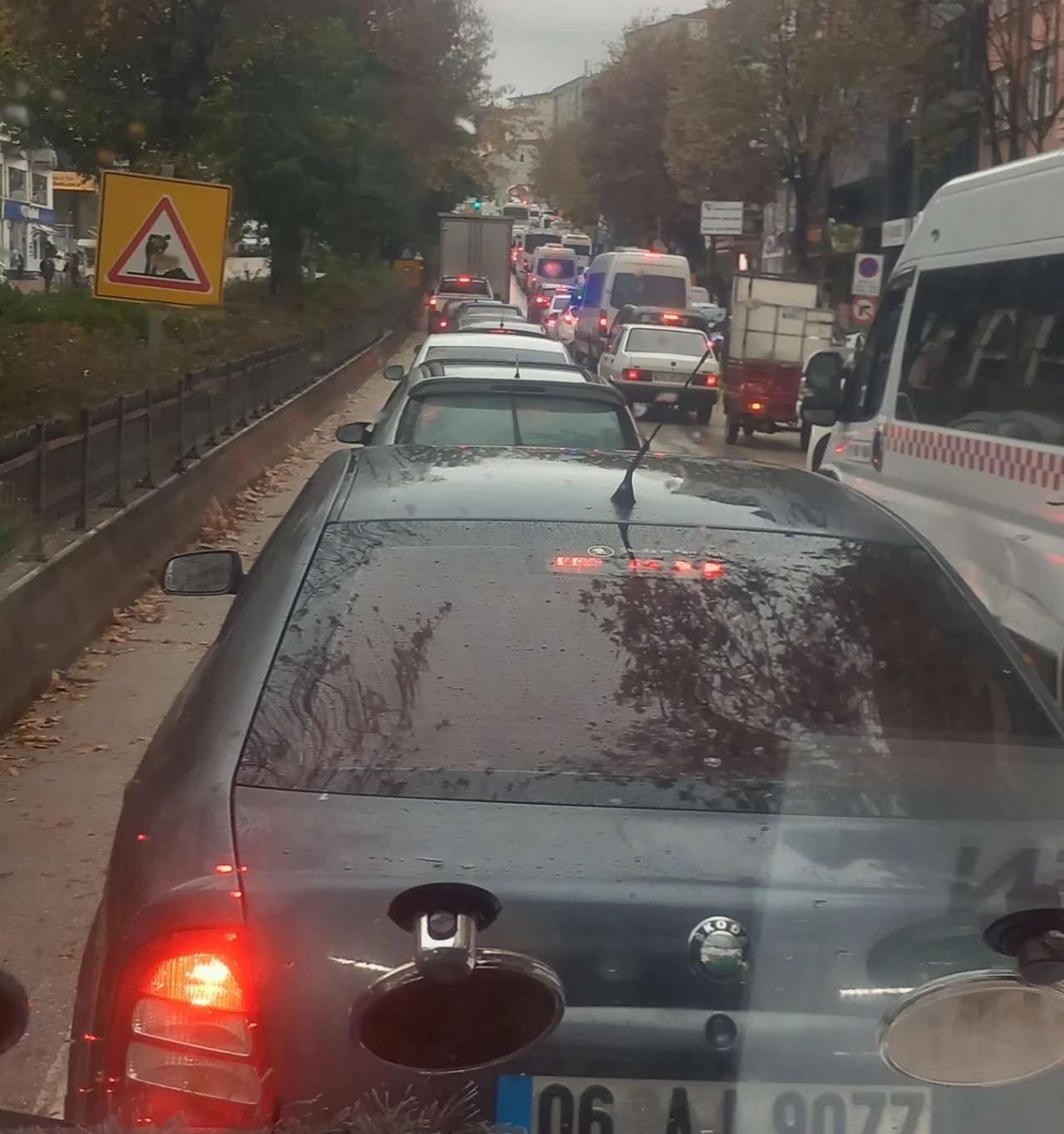 Hamsu Köprüsü’ndeki uzayan çalışmalar trafikte çileye dönüştü