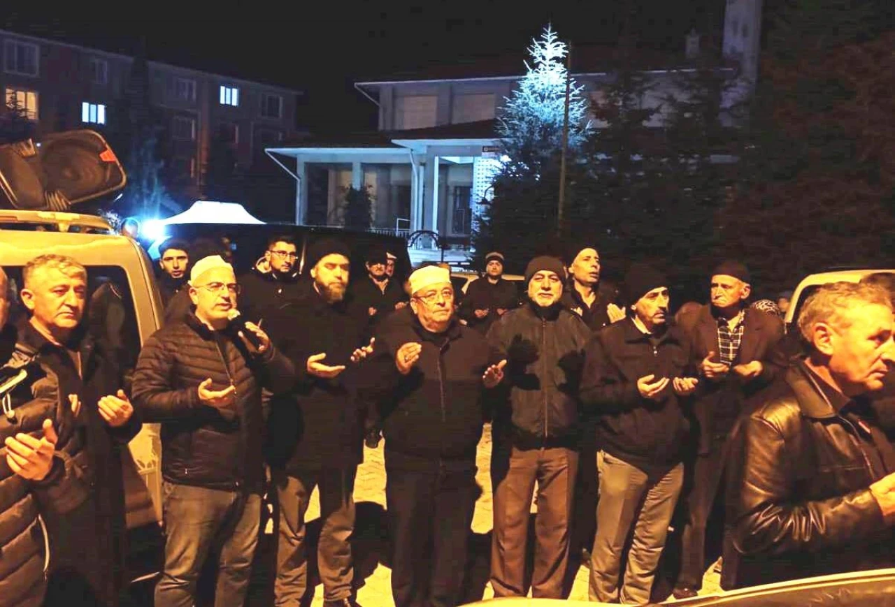 Kütahya'nın Emet İlçesi'nde 45 Umreci Dualarla Uğurlandı