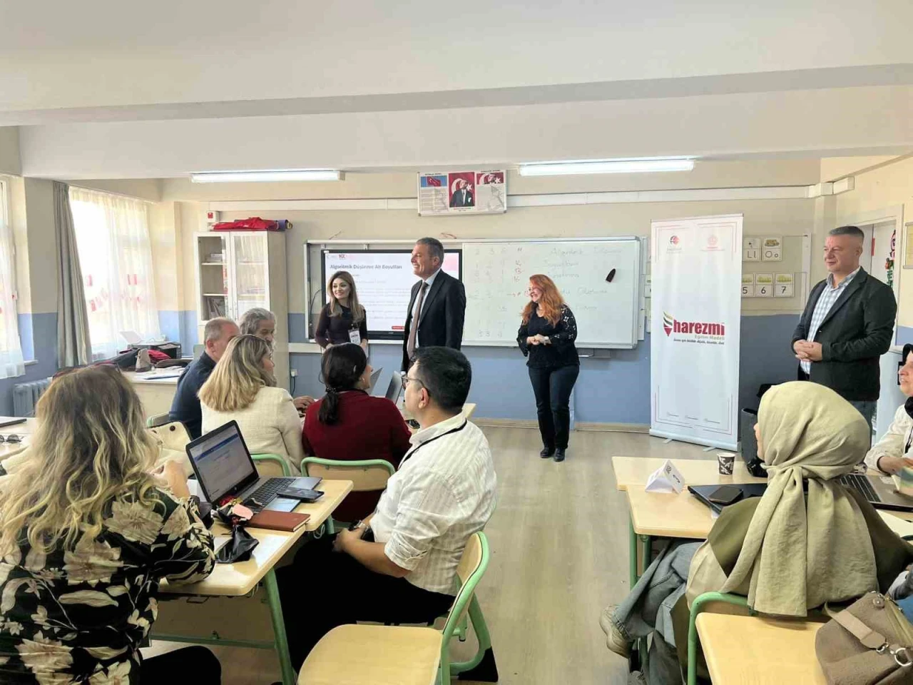 Sınıflarda yeni dönem: Harezmi Programı öğretmen eğitimleri başladı