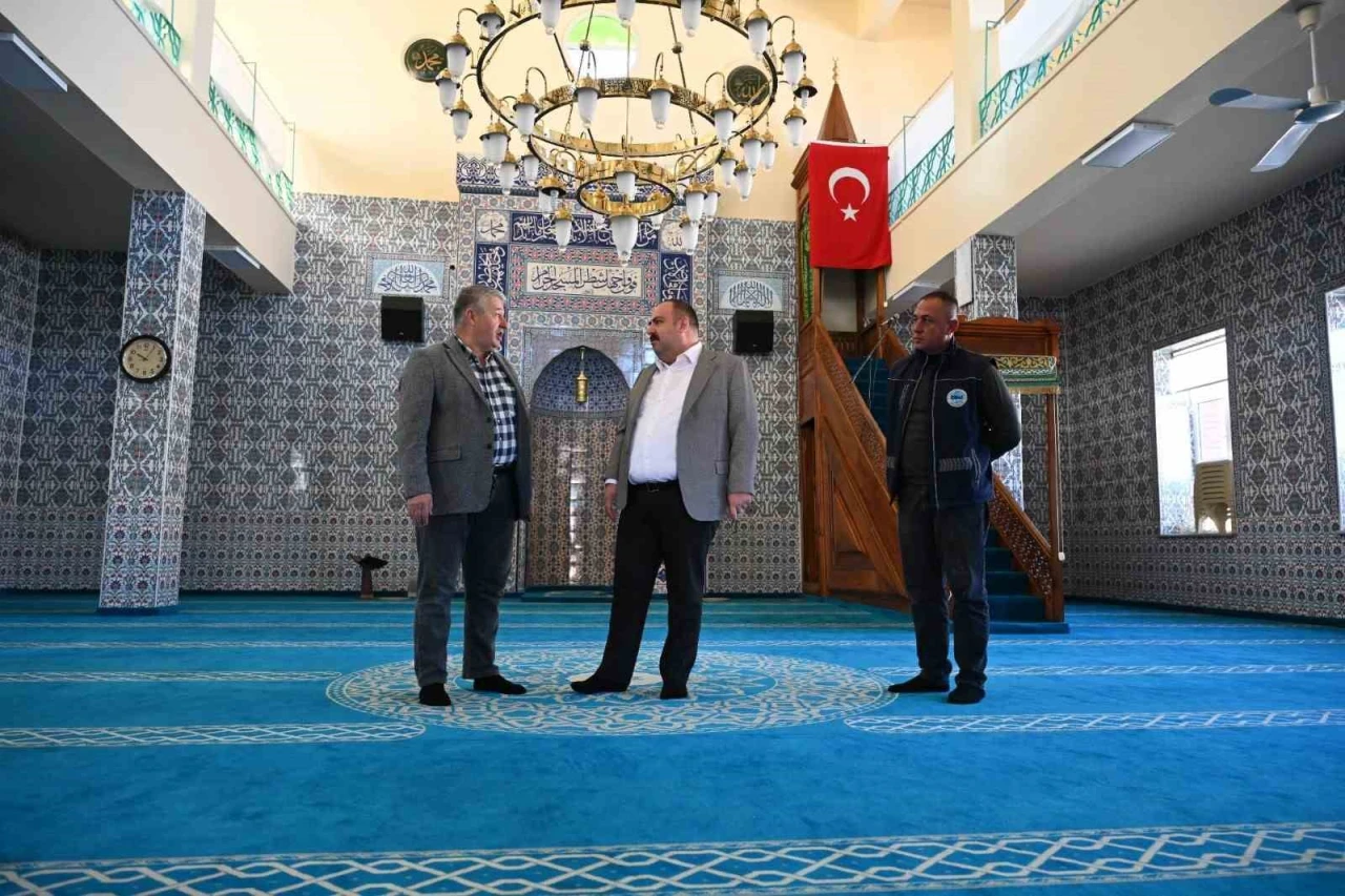 İnönü’de Hayırseverlerin Desteğiyle İsmetpaşa Camii Baştan Aşağı Yenilendi