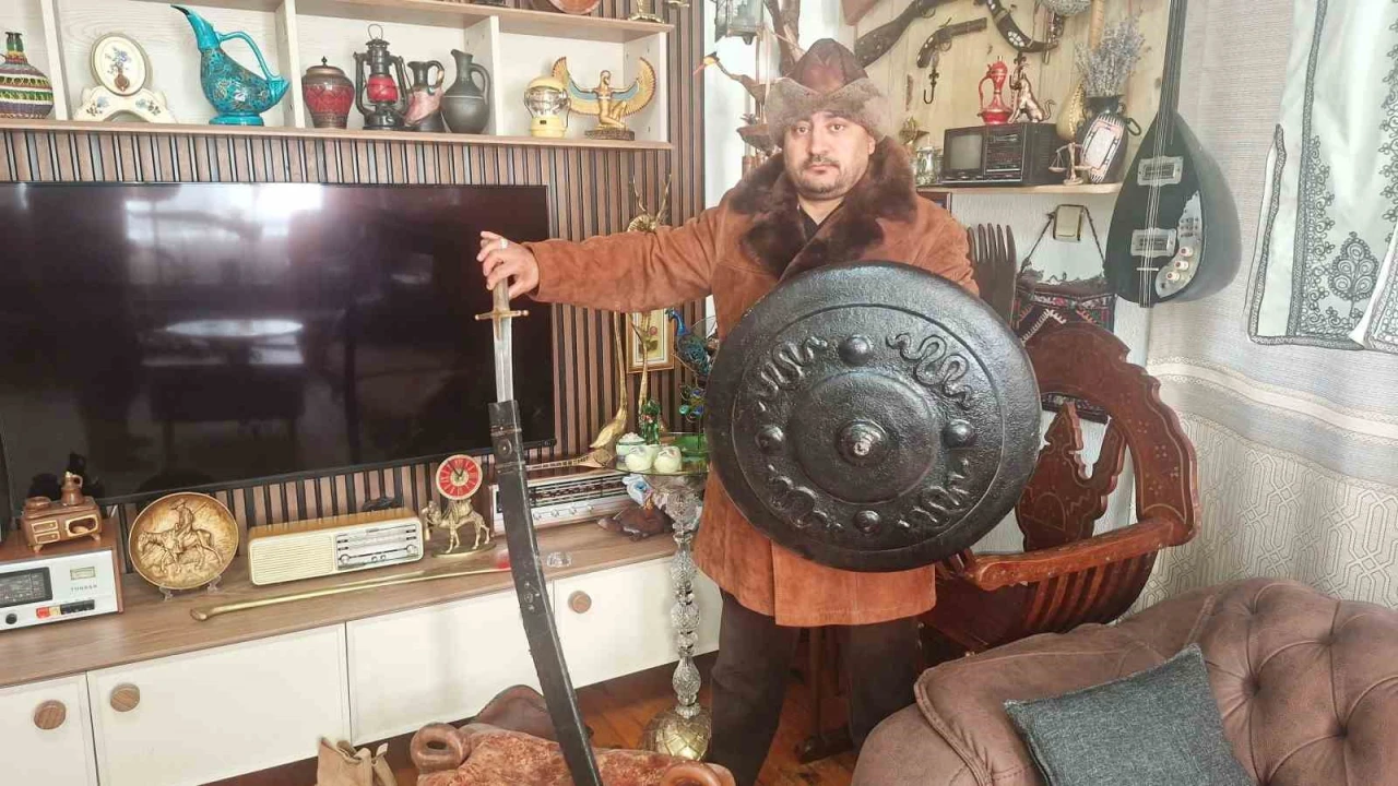 Hisarcık’ta Bir Ev, 400 Parçalık Mini Müzeye Dönüştü