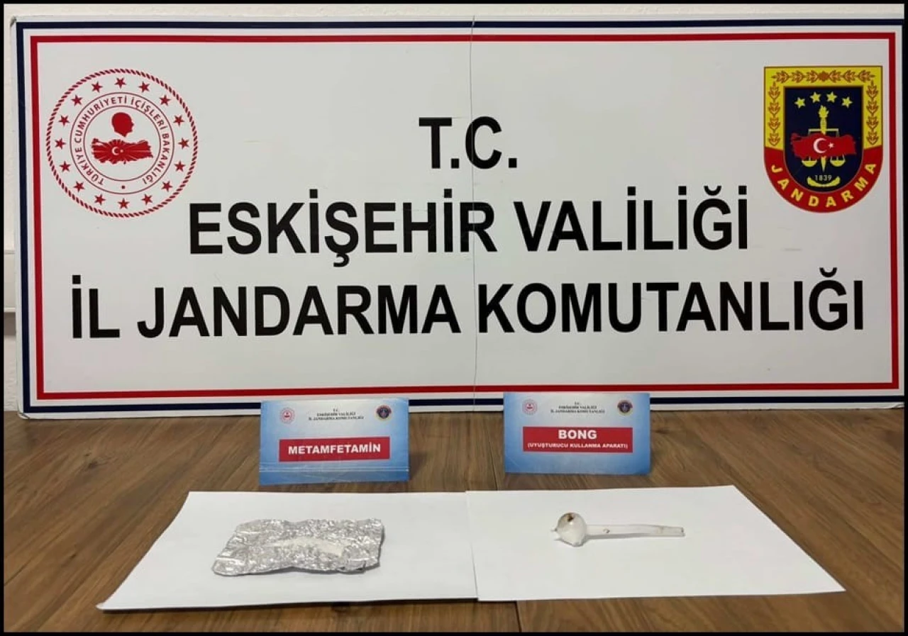 İstanbul’dan Eskişehir’e Uyuşturucu Sevkiyatı! Şahıs Suçüstü Yakalandı