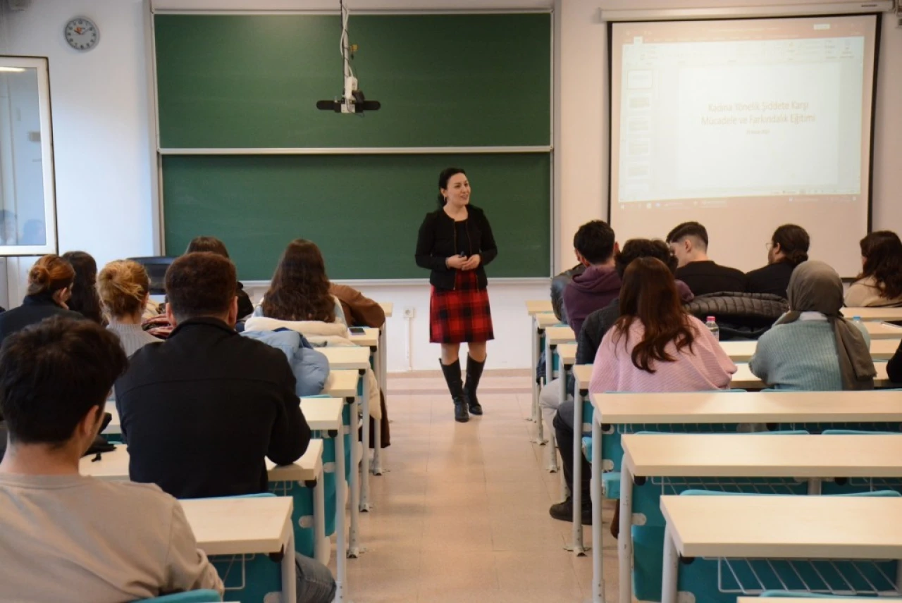 Kadına Yönelik Şiddetle Mücadele Farkındalık Eğitimi Verildi