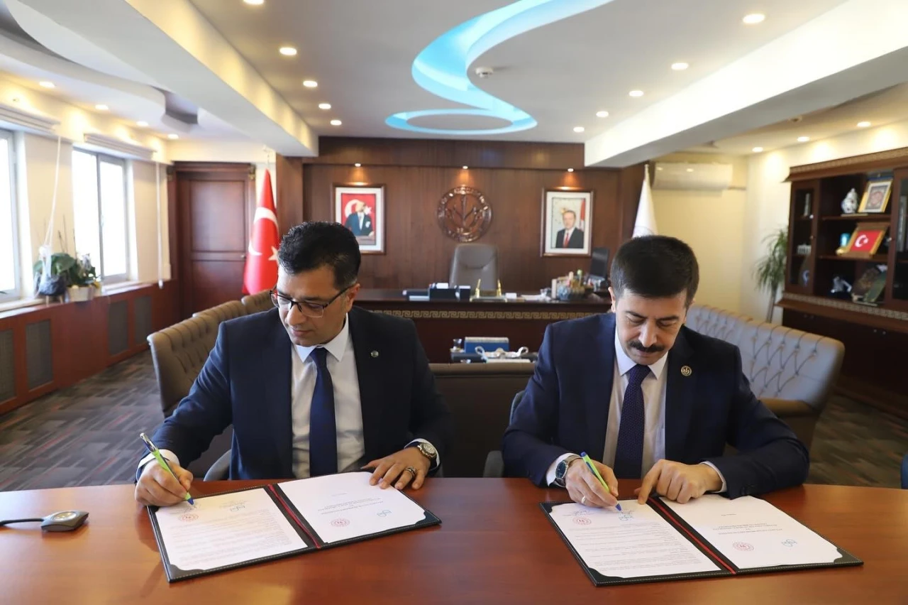 KSBÜ ile Gençlik ve Spor İl Müdürlüğü öğrencilerin gelişimi için iş birliği protokolü imzaladı