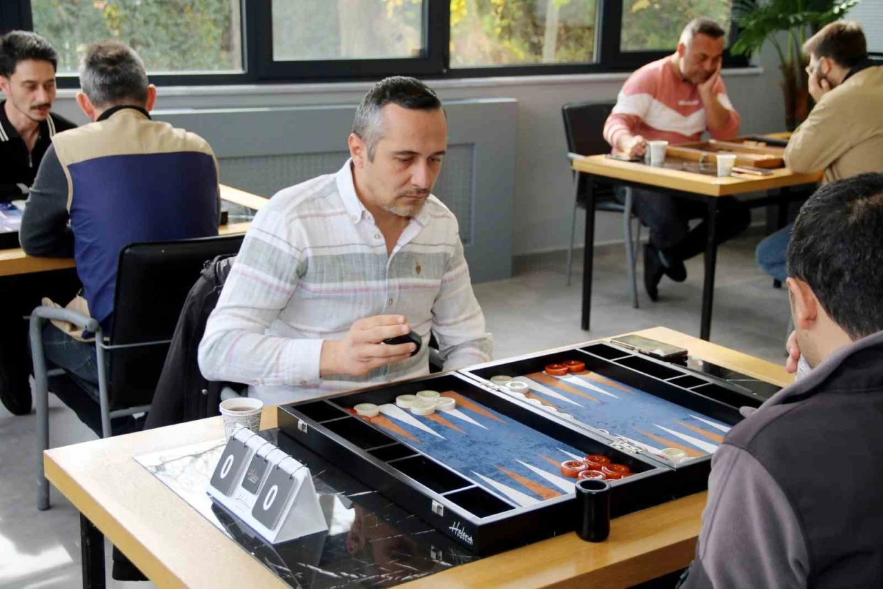 Kütahya OSB’nin 4. Tavla Turnuvası’nda şampiyon Martur Kılıf oldu