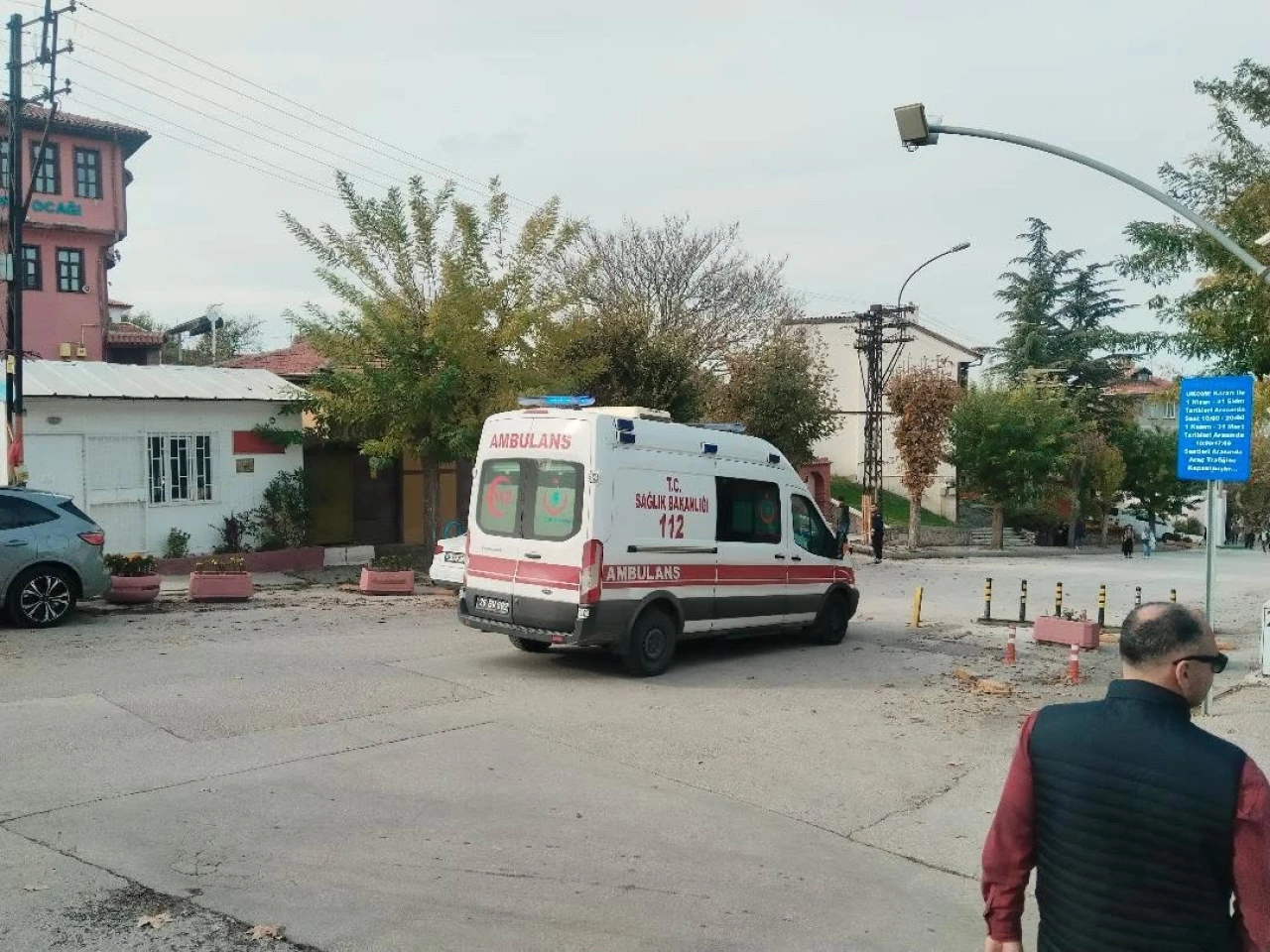 Odunpazarı’nda Dakikalarla Yarışan Ambulans, Kilitli Dubalarda Takıldı!