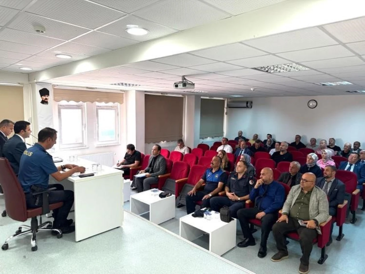 Osmaneli’nde öğrencilerin güvenliği için kurumlar bir araya geldi