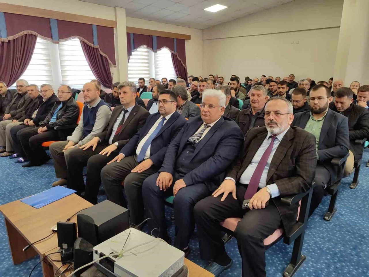 Şuhut’ta din görevlileri değerlendirme toplantısında buluştu