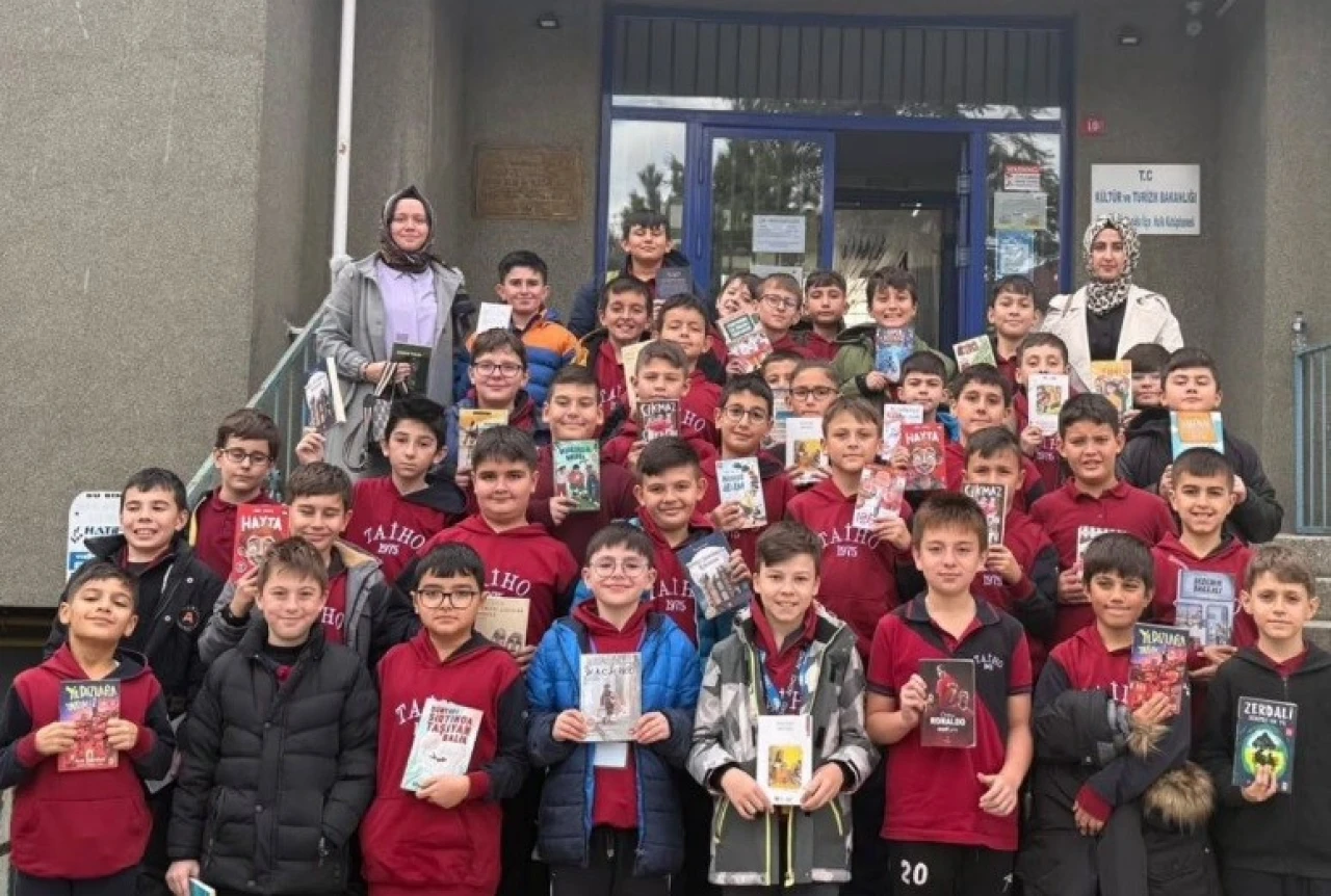 Tavşanlı’da öğrenciler kütüphane ziyaretiyle okuma kültürünü güçlendirdi