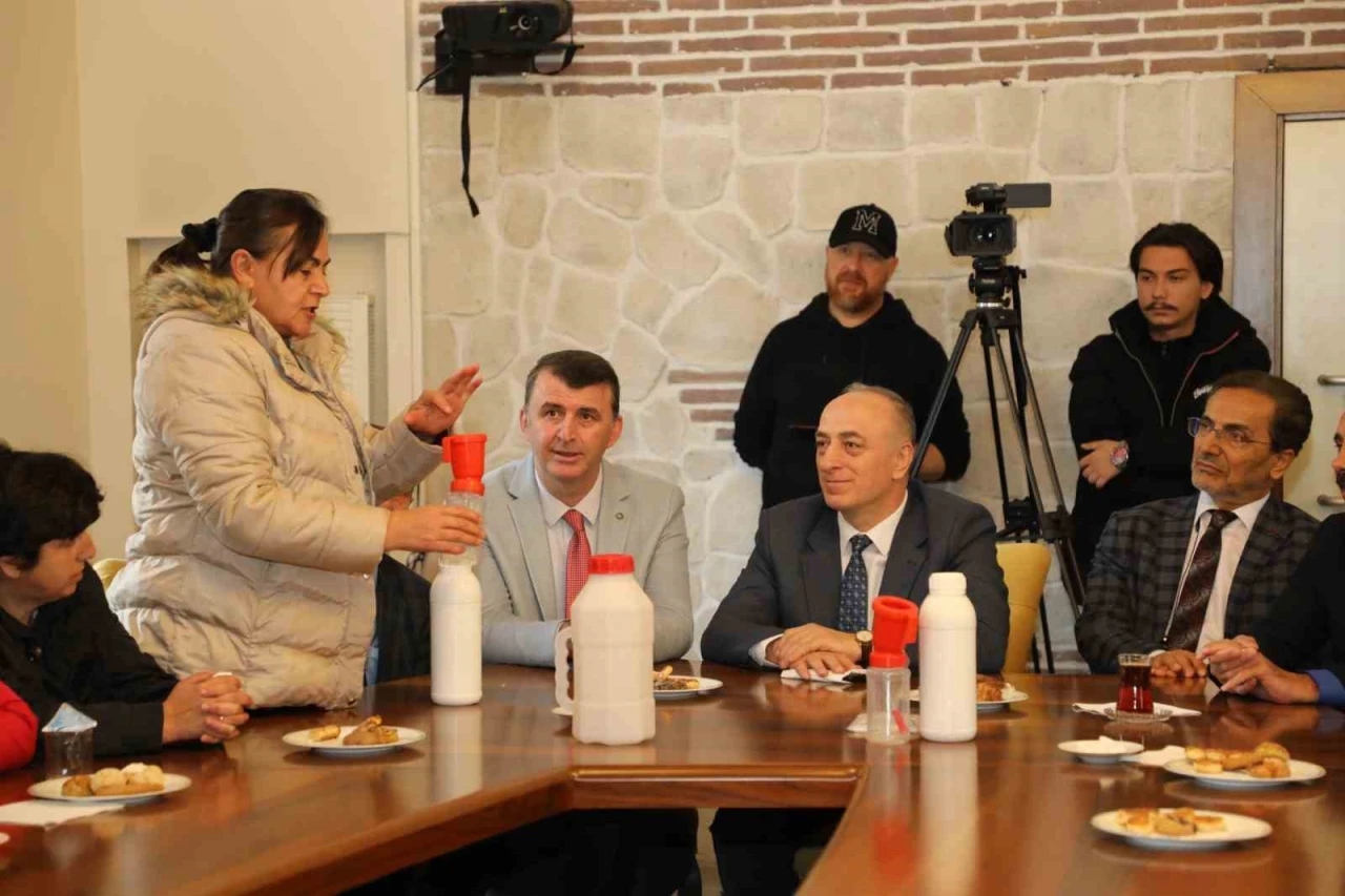 Yörükkırka'da yetiştiricilere süt hijyeni eğitimi verildi