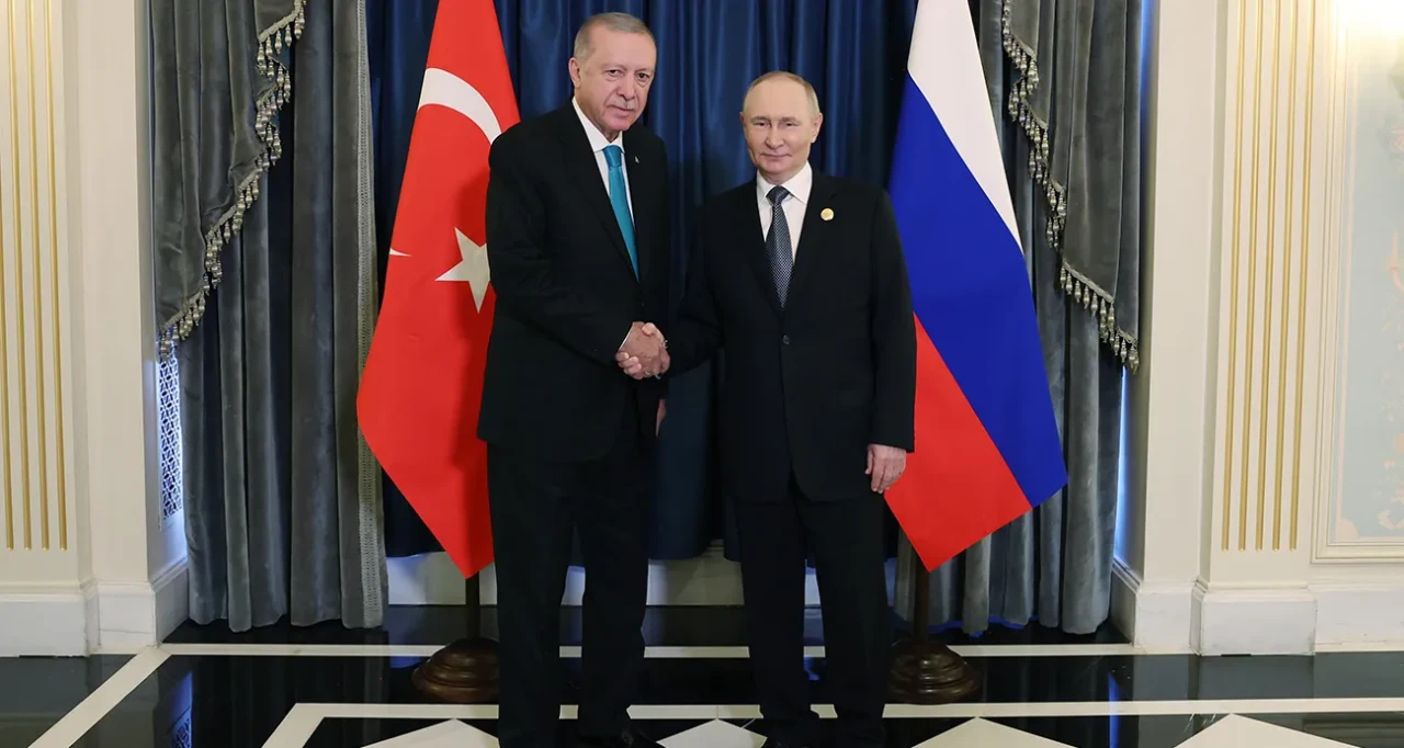 Kremlin: “Putin yarın Türkmenistan’da Erdoğan’la görüşecek”
