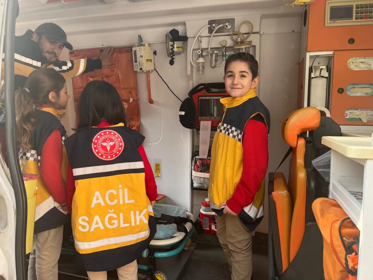 Eskişehir'de Minik Öğrencilere Acil Durum Bilinci Kazandırıldı