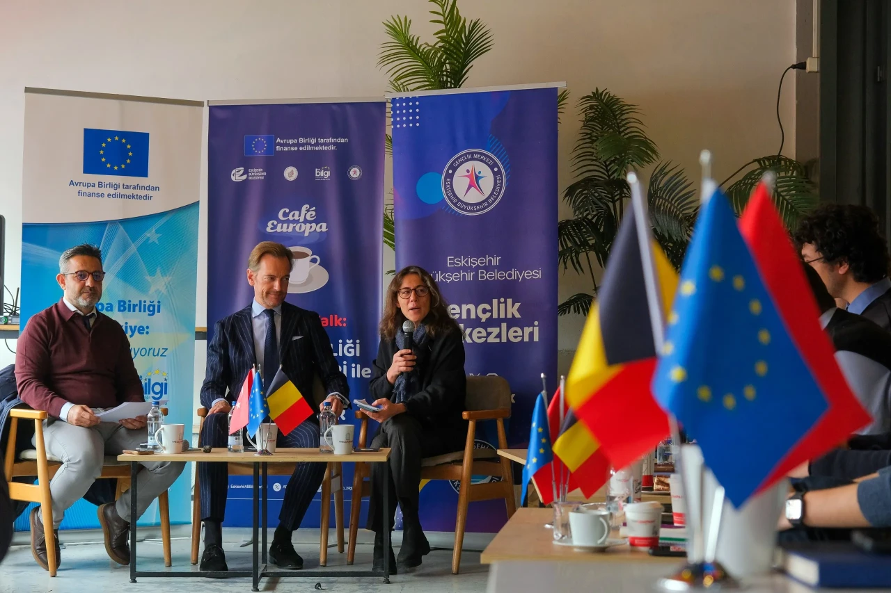 Avrupa Büyükelçileri Eskişehir’de Gençlerle Buluştu